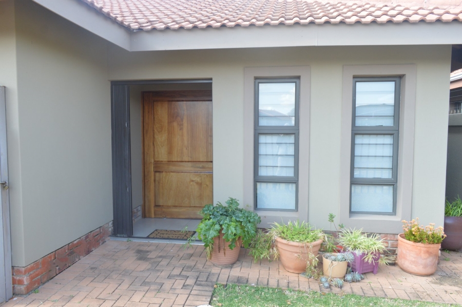 2 Bedroom Property for Sale in Flamwood North West